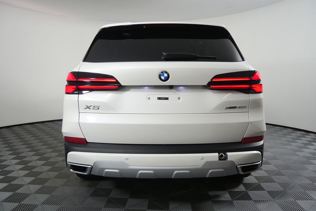 Thumbnail: 2026 BMW X5 - 4