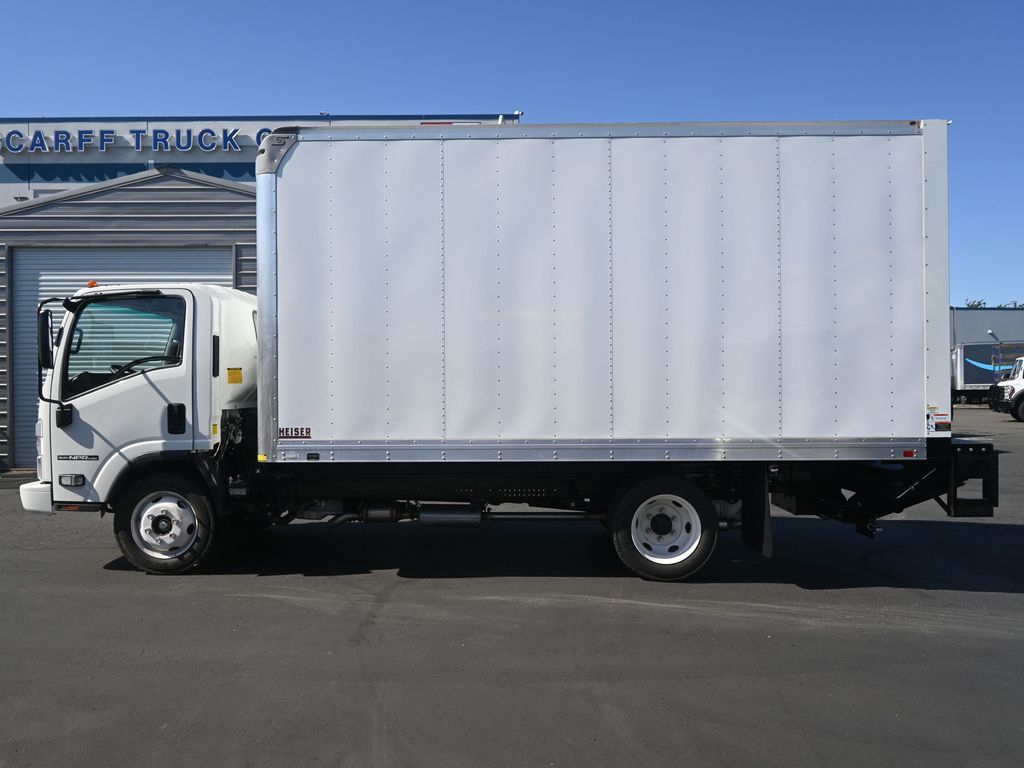2024 Isuzu NPR HD 