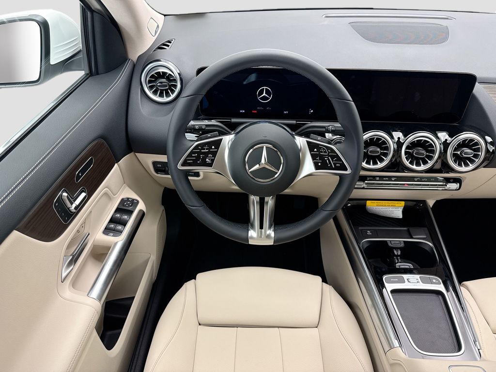 Thumbnail: 2026 Mercedes-Benz GLA - 10