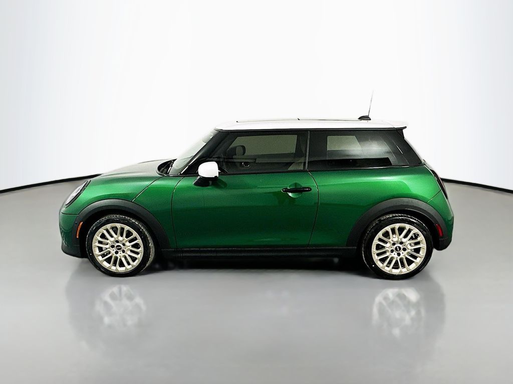 2025 MINI Cooper S 8