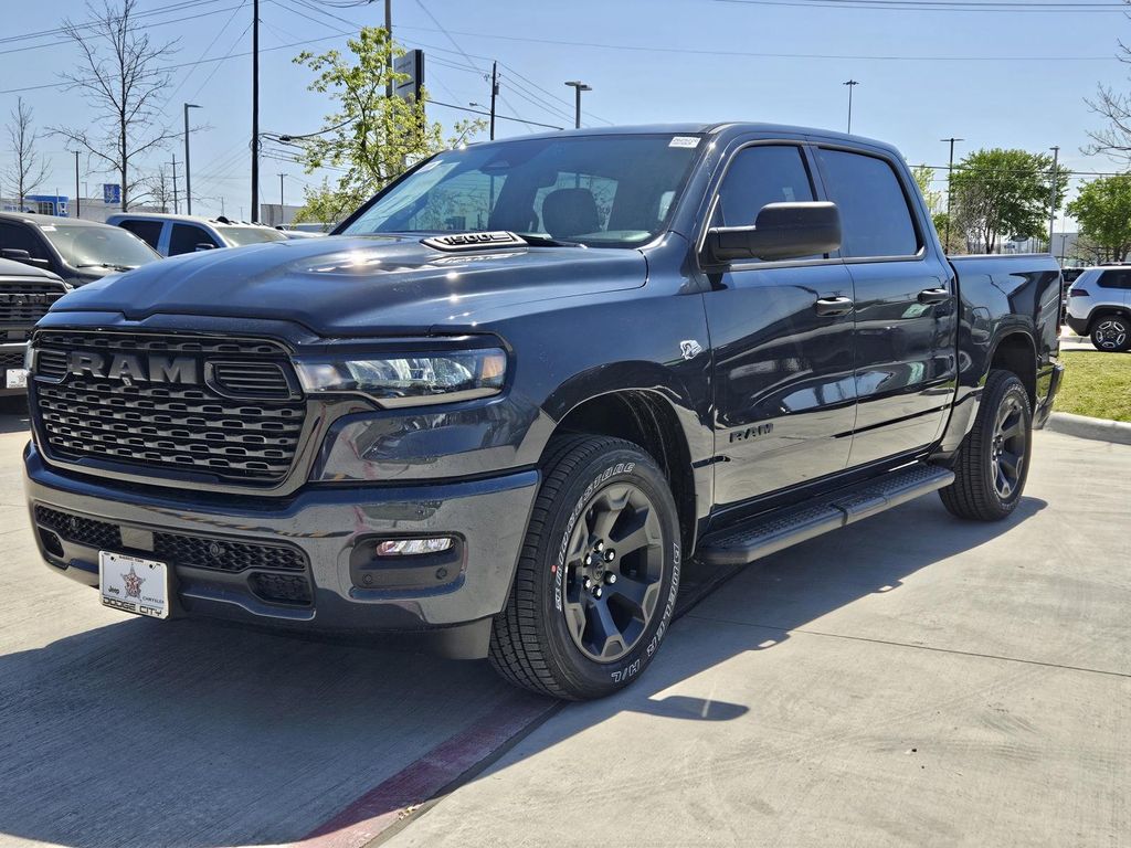2026 RAM 1500 Express Crew Cab 4WD