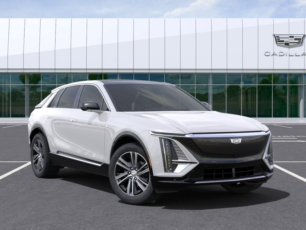 2024 Cadillac LYRIQ Luxury 7