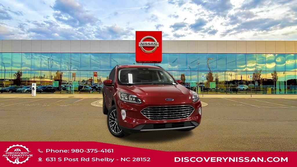 2022 Ford Escape Plug-In Hybrid Titanium