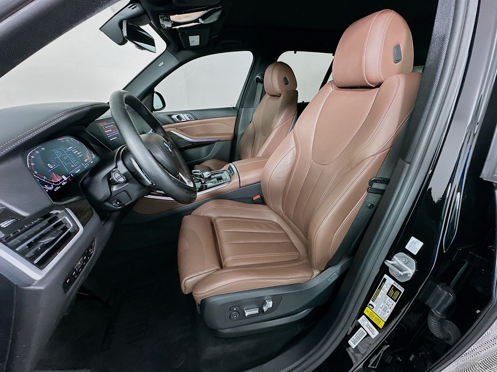 Thumbnail: 2020 BMW X5 - 21