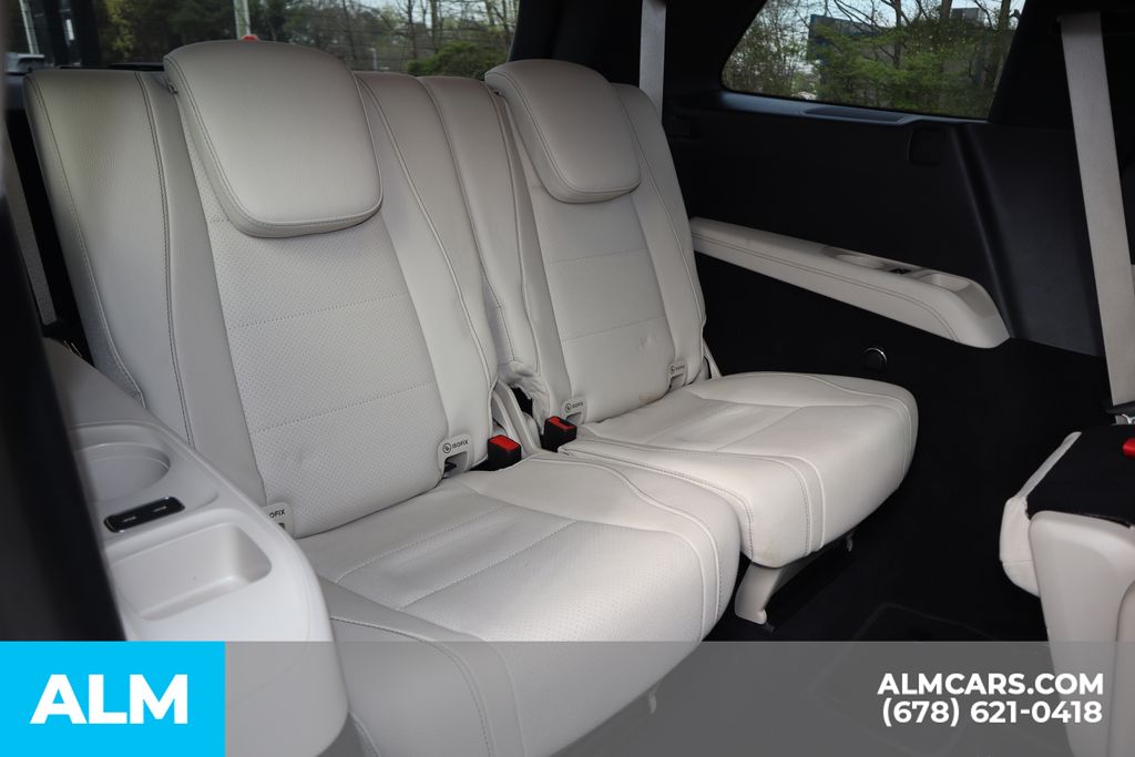 Used 2025 White Mercedes-Benz GLS 450 image 32