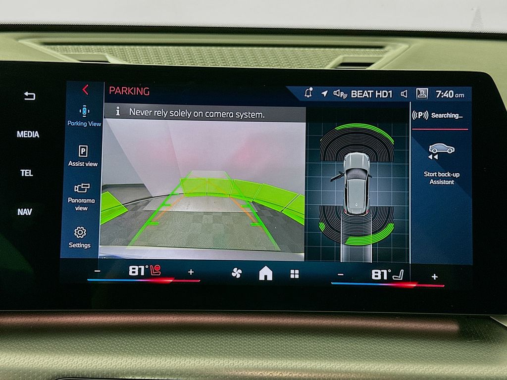 Thumbnail: 2025 BMW X1 - 13