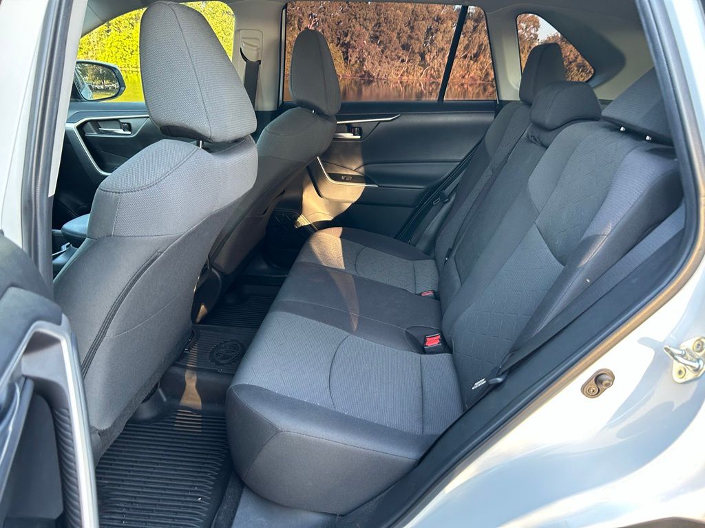 Thumbnail: 2022 Toyota RAV4 - 13