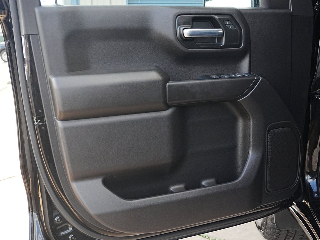 Used Car 2023 Chevrolet Silverado 1500  Custom For Sale Under $35,000 In Austin, Texas