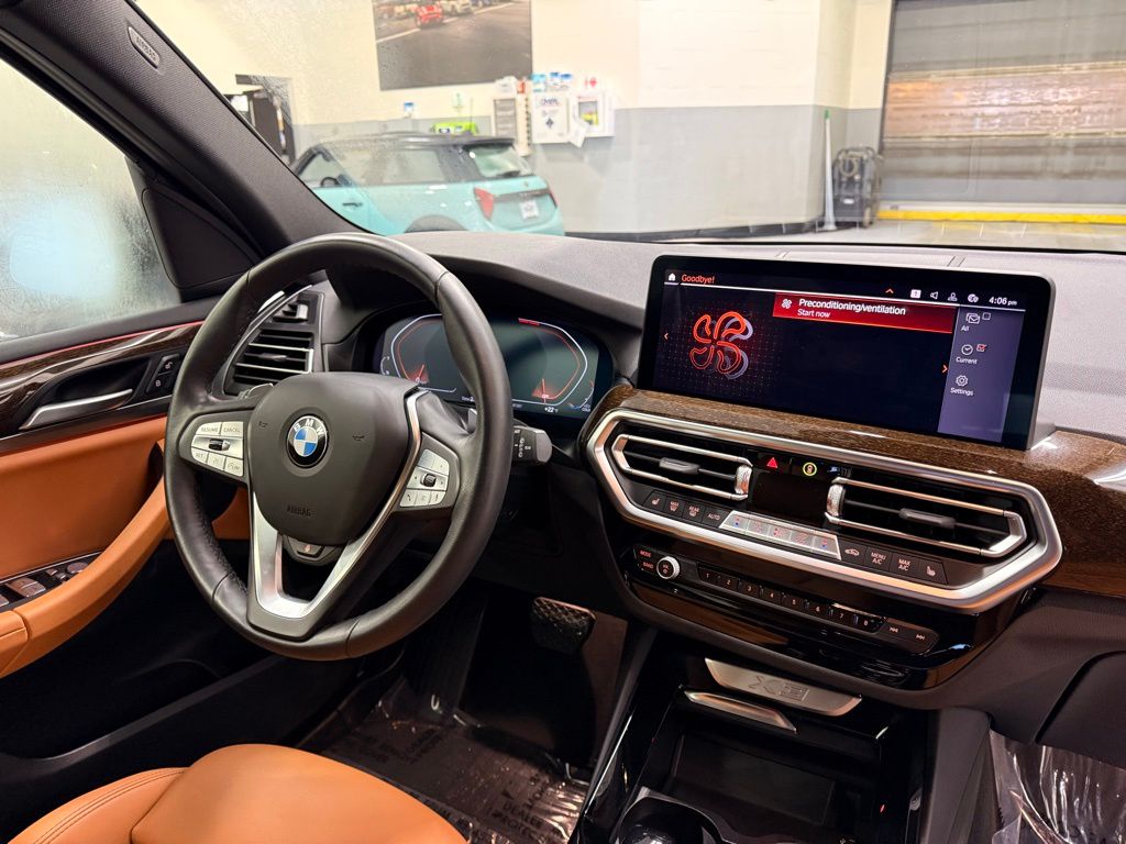 Thumbnail: 2022 BMW X3 - 31