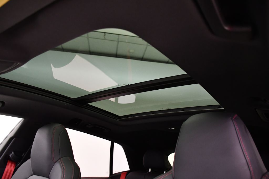 Thumbnail: 2026 Audi Q8 - 17