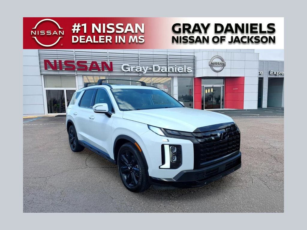 Hyper White 2023 Hyundai Palisade SUV / Crossover Front-Wheel Drive 8-Speed Automatic