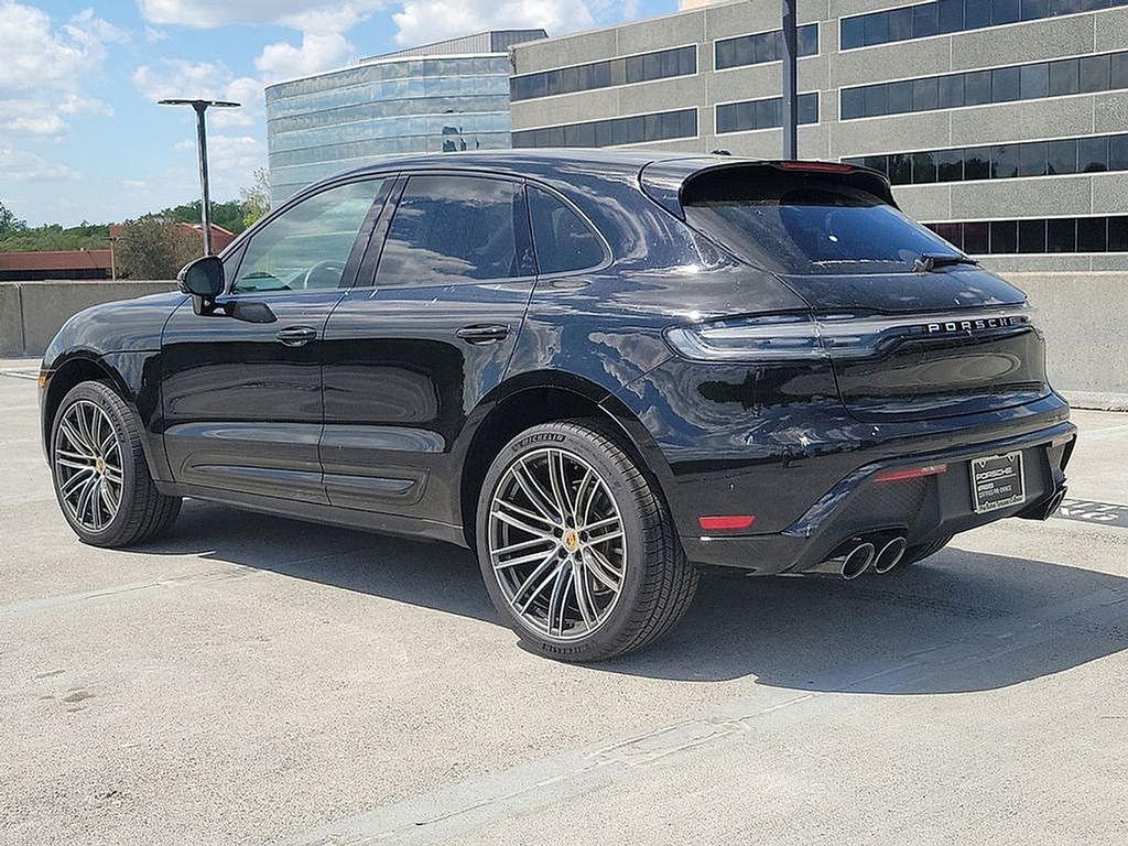 2023 Porsche Macan  6
