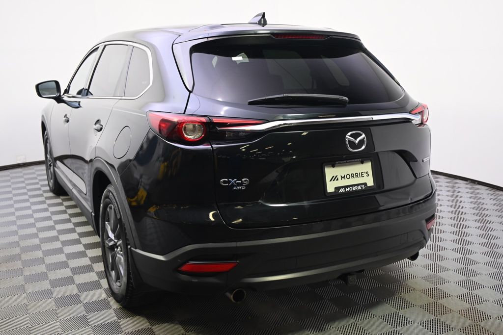 View vehicle photo 4