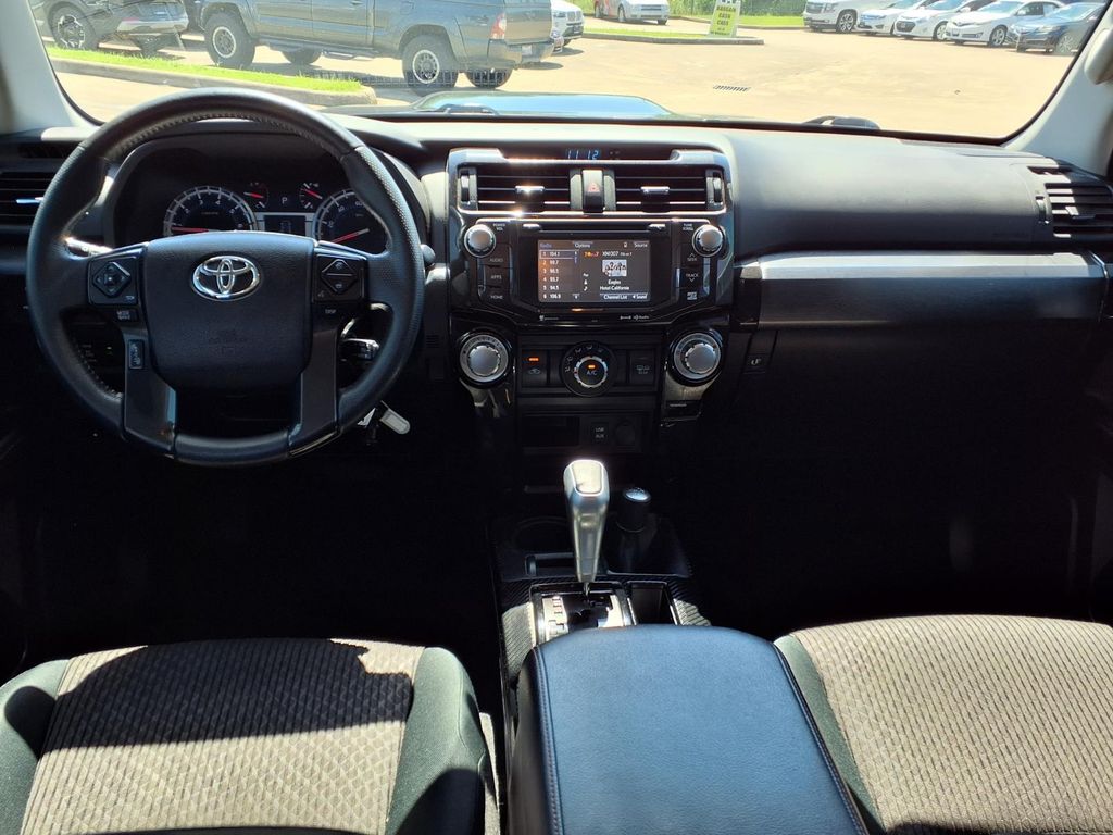 2019 Toyota 4Runner TRD Off-Road - 8