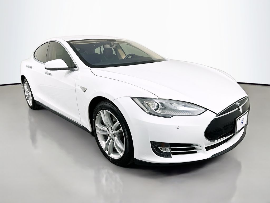 Thumbnail: 2014 Tesla Model S - 3
