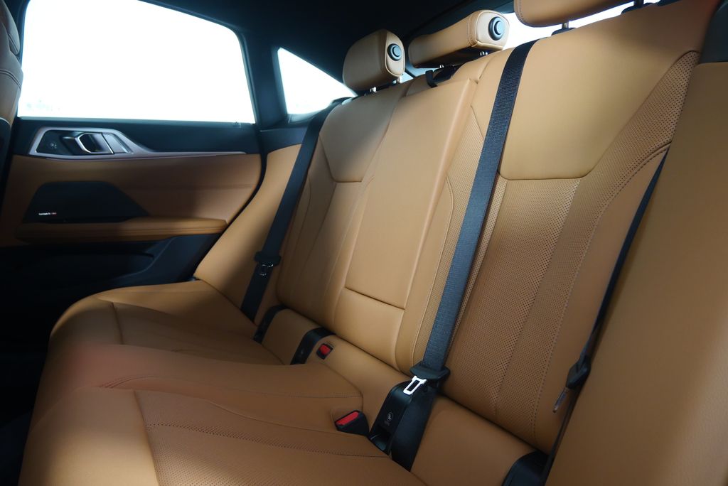 Thumbnail: 2026 BMW 4 Series - 16