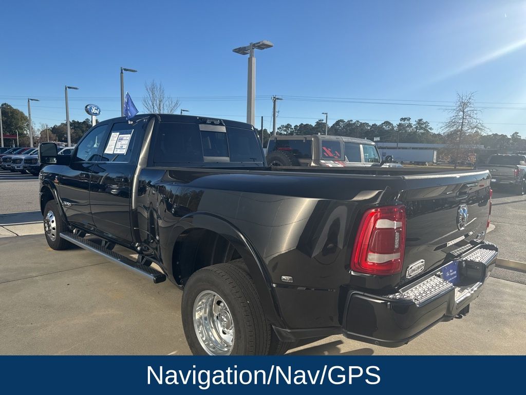 2023 Ram 3500 Limited Longhorn Crew Cab 4x4 8' Box
