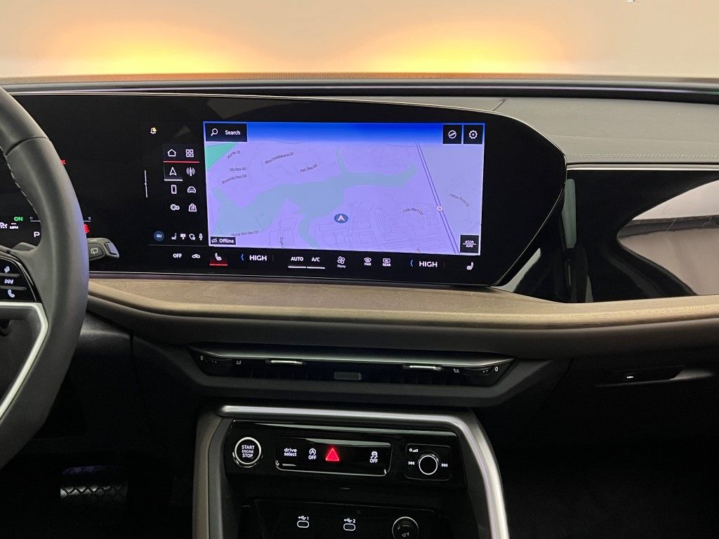 Thumbnail: 2025 Audi Q5 - 22