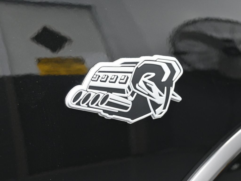 New 2026 Diamond Black Crystal Pearlcoat Ram Limited image 42