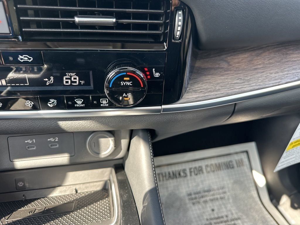 2025 Boulder Gray Pearl/Super Black Nissan Rogue Platinum FWD SUV