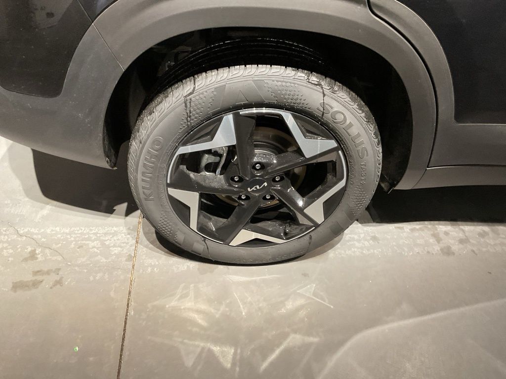New 2026 Black Kia S image 19