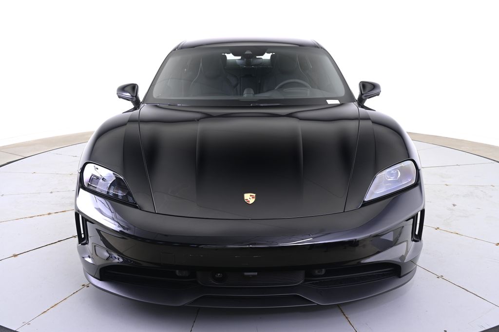 Thumbnail: 2025 Porsche Taycan - 10