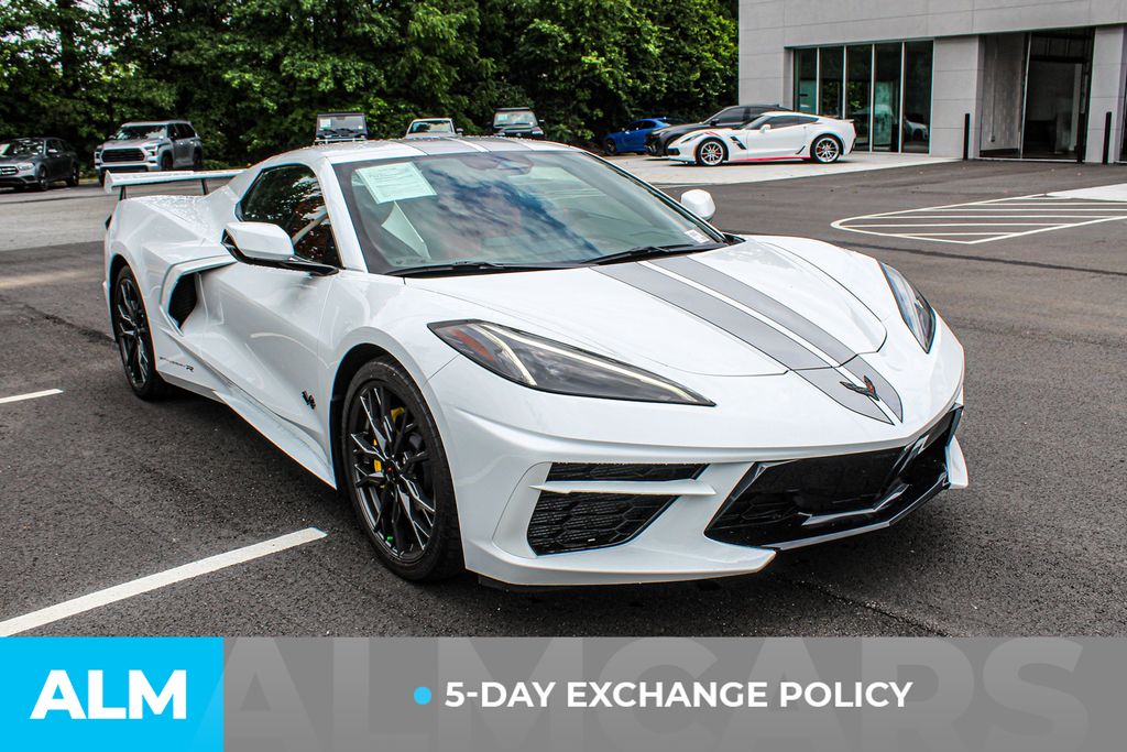 Used 2024 White Chevrolet Stingray image 4