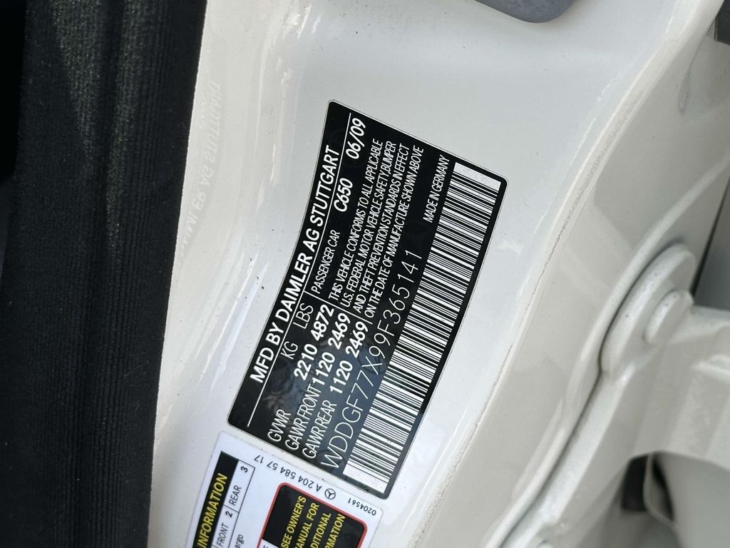 2009 Mercedes-Benz C-Class AMG C 63 23