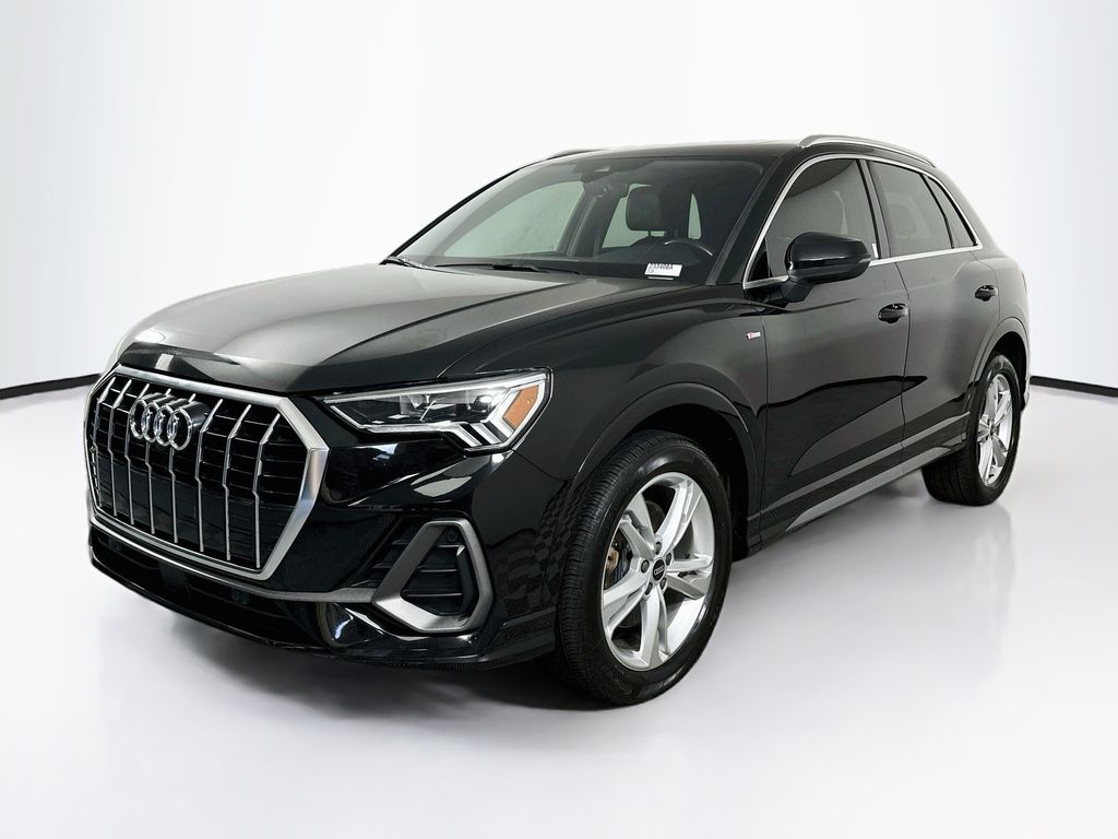 2022 Audi Q3 Premium Plus