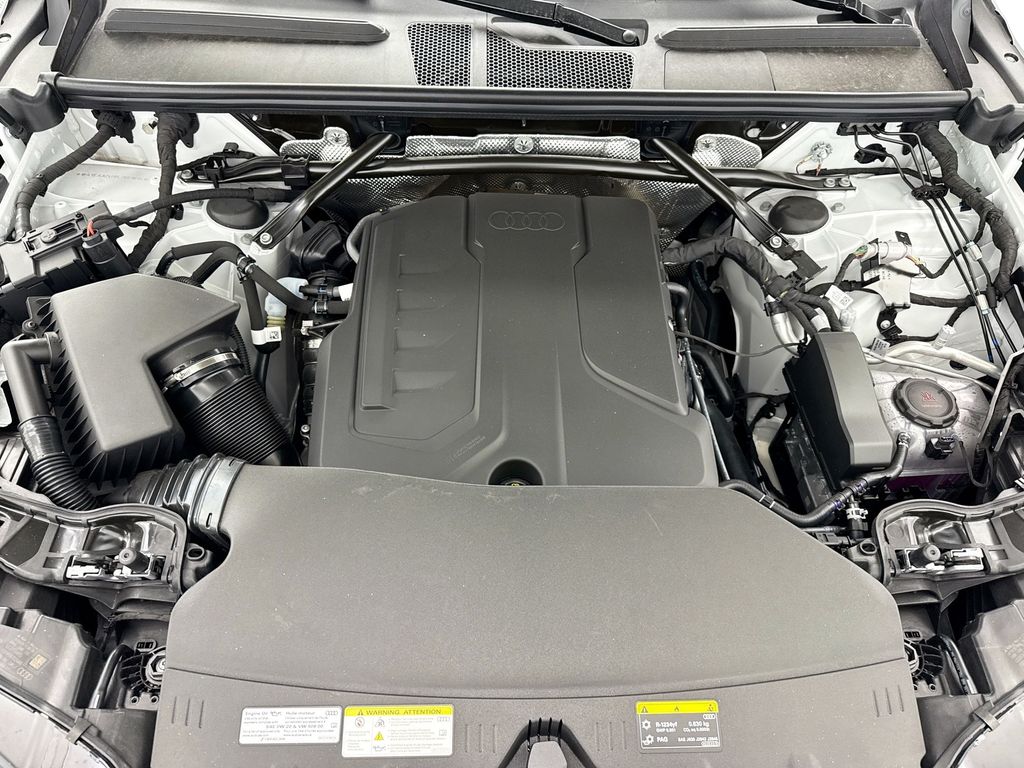 Thumbnail: 2025 Audi Q5 - 29