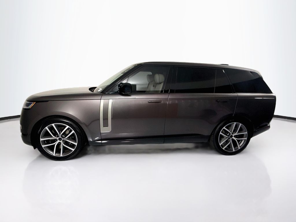 Thumbnail: 2026 Land Rover Range Rover - 8