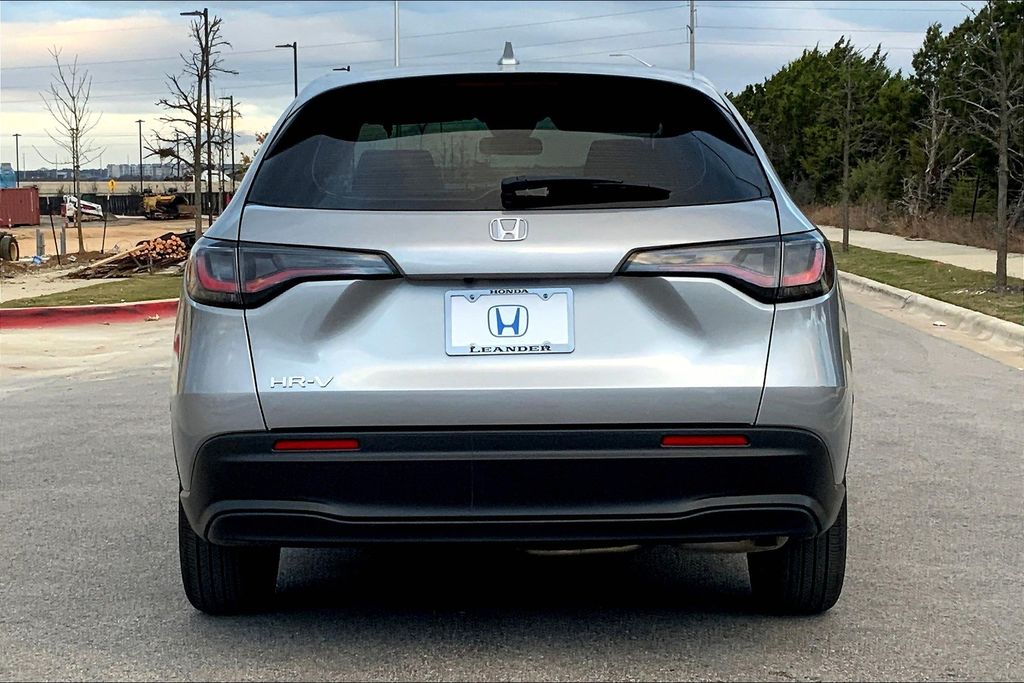 2025 Honda HR-V LX 4