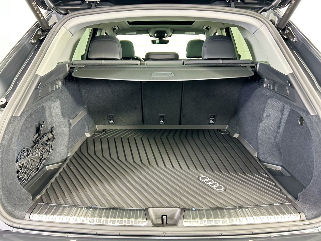 Thumbnail: 2025 Audi Q5 - 27