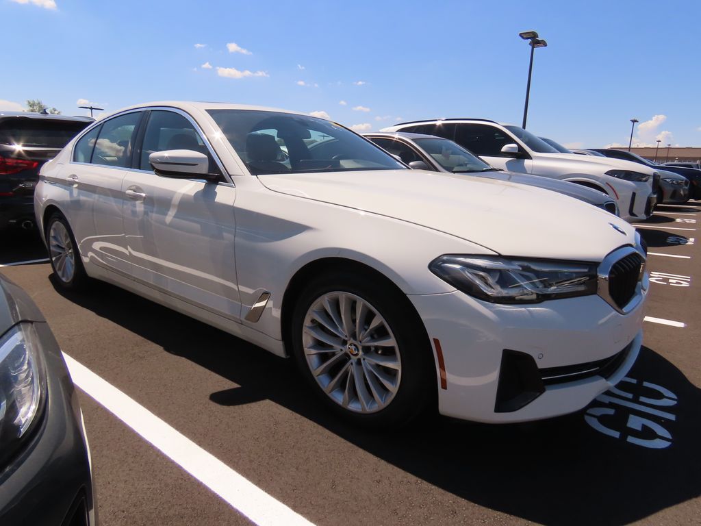 Thumbnail: 2022 BMW 5 Series - 2