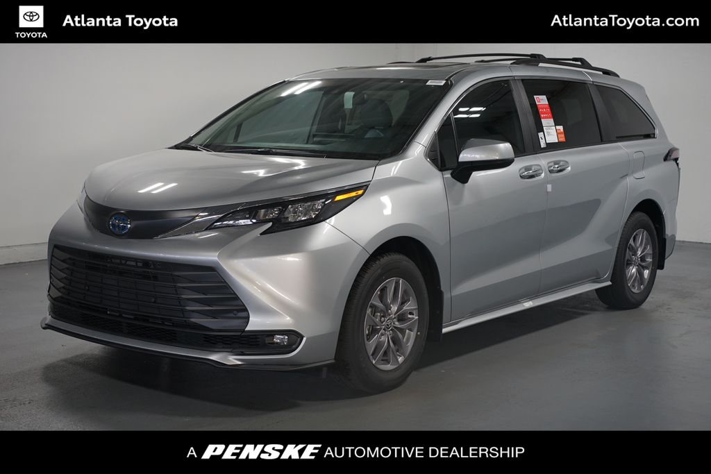 Thumbnail: 2025 Toyota Sienna - 1