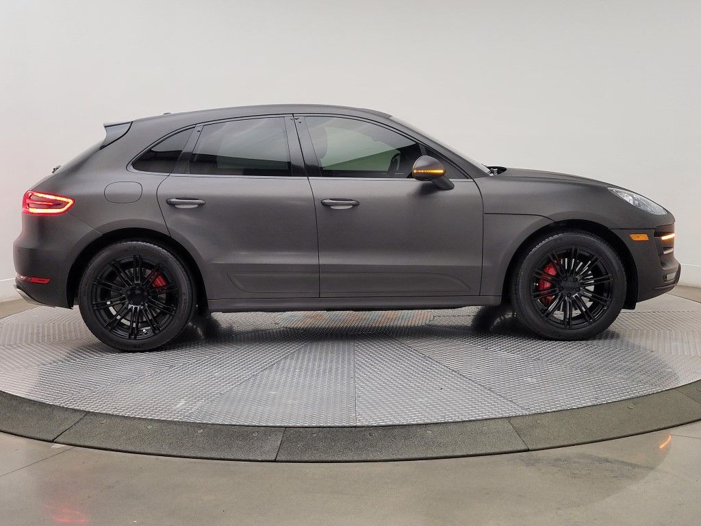 Thumbnail: 2015 Porsche Macan - 7