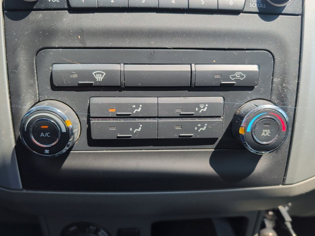 Used 2018 White Nissan SV image 10