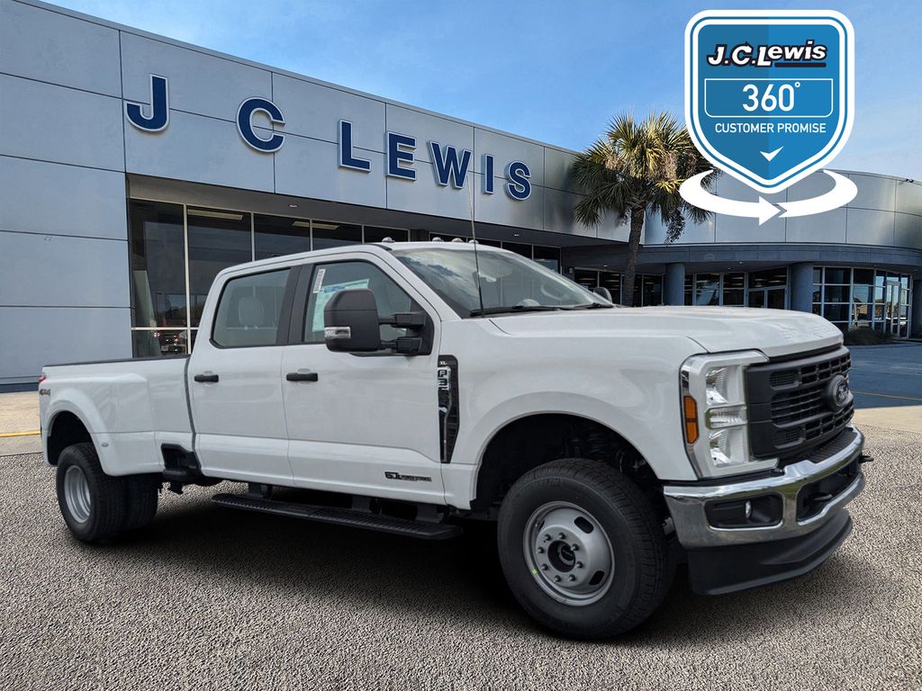 2025 Ford F-350 Super Duty XL