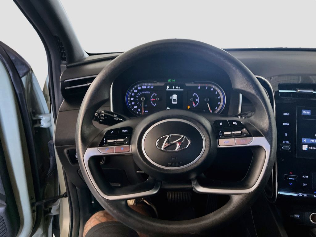 Used 2024 Green Hyundai SEL image 11