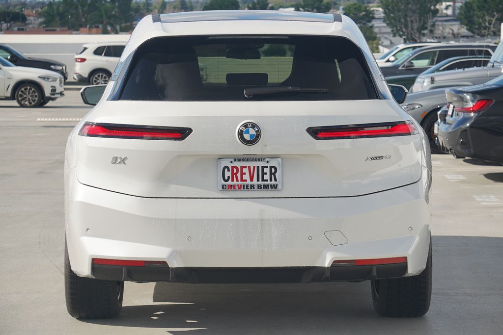 Thumbnail: 2026 BMW iX - 6