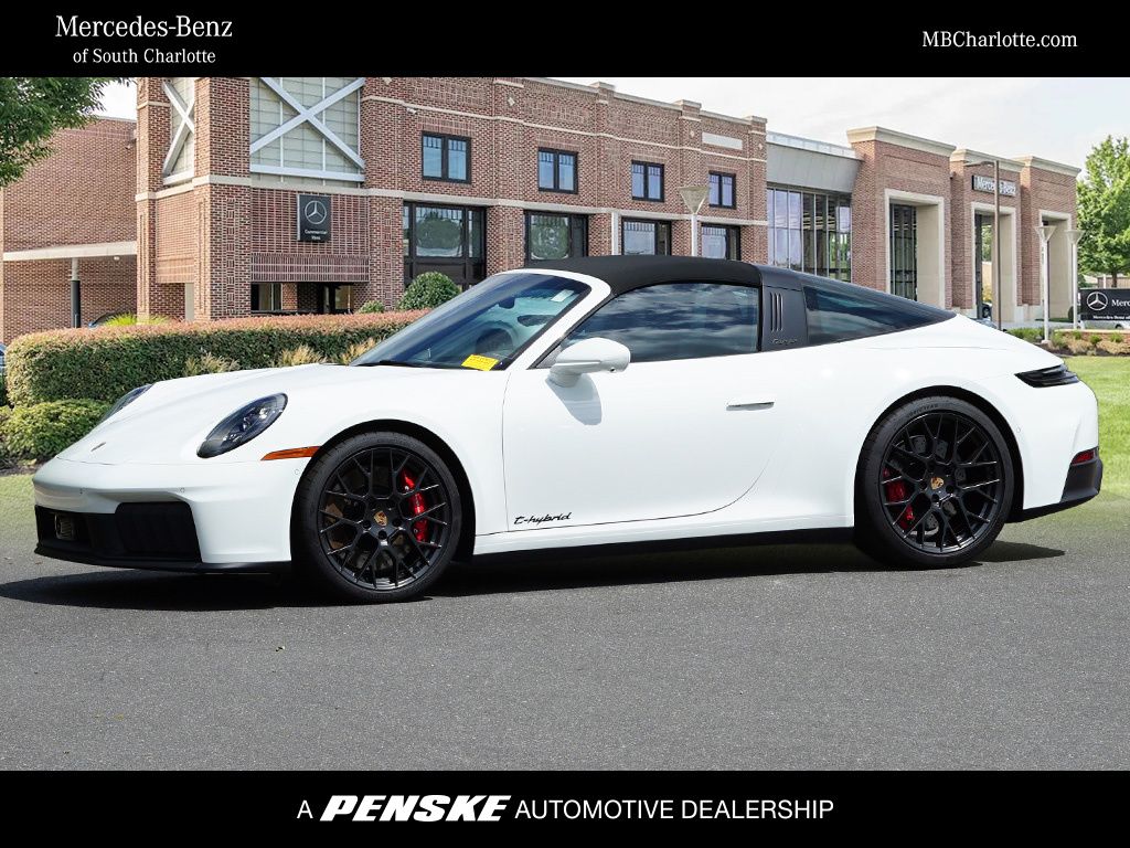 Thumbnail: 2025 Porsche 911 - 1