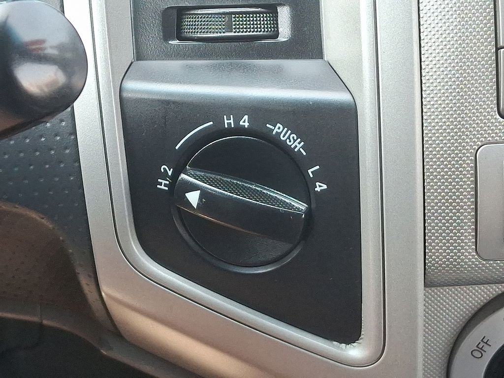2011 Toyota Tacoma Base 24