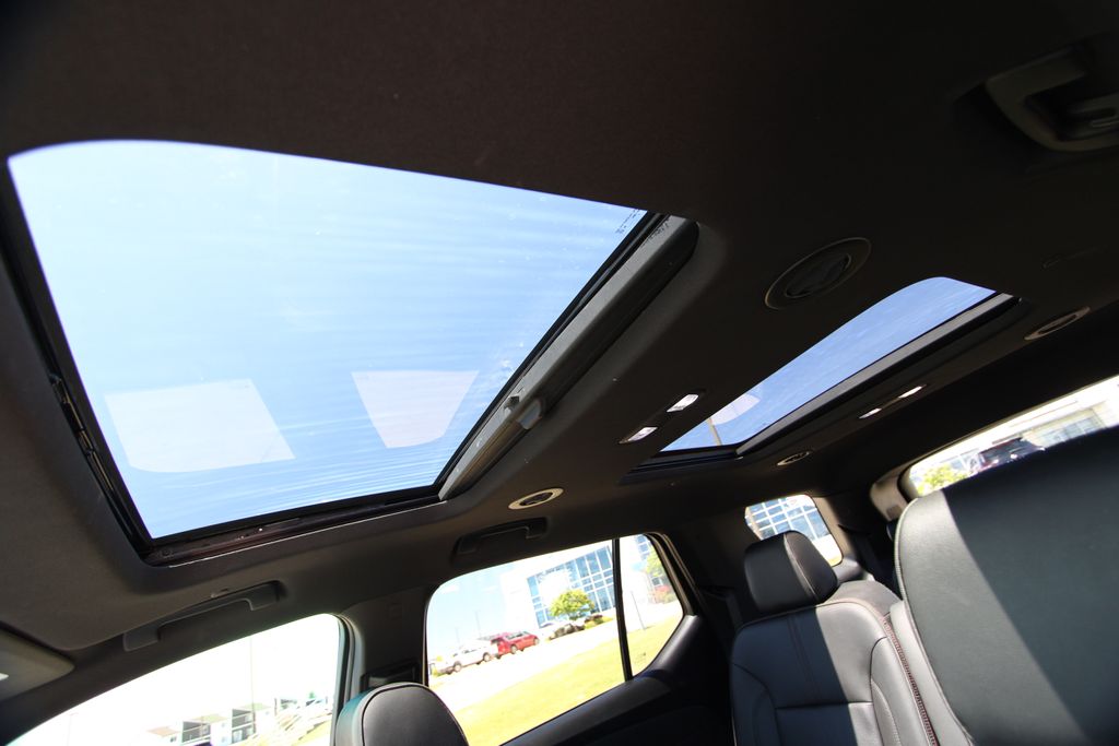 Used 2023 Chevrolet Traverse SUV