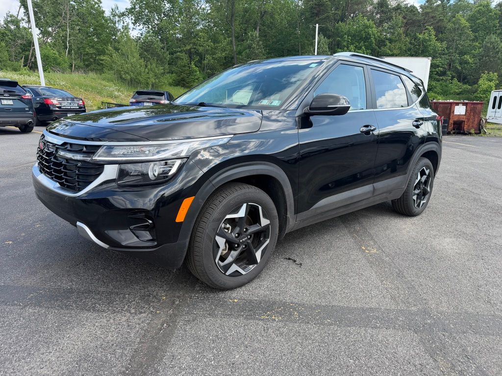 2025 Kia Seltos EX Black at Bob Ruth Ford