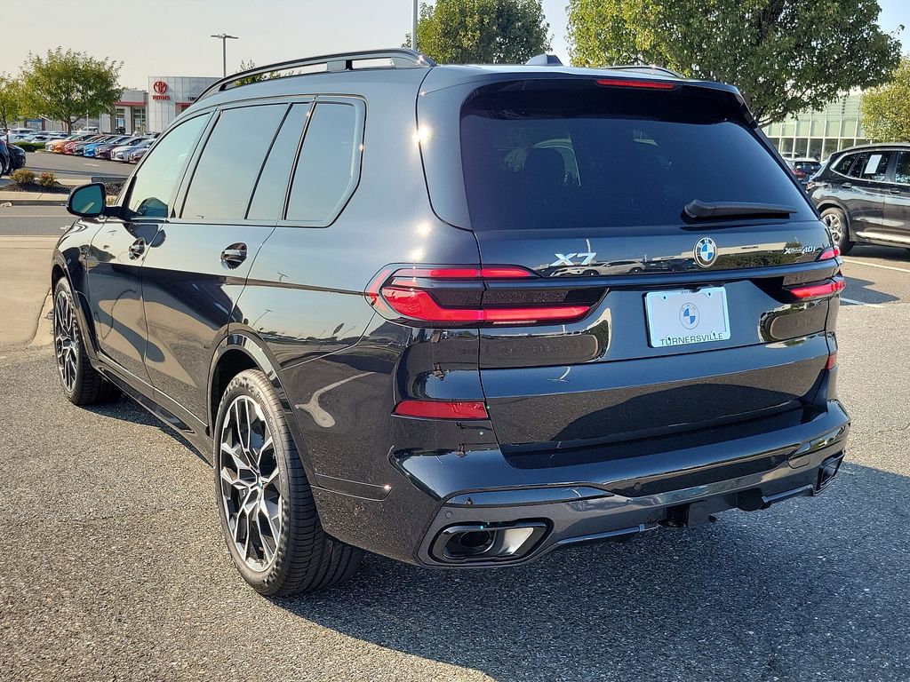 2025 BMW X7 xDrive40i 3