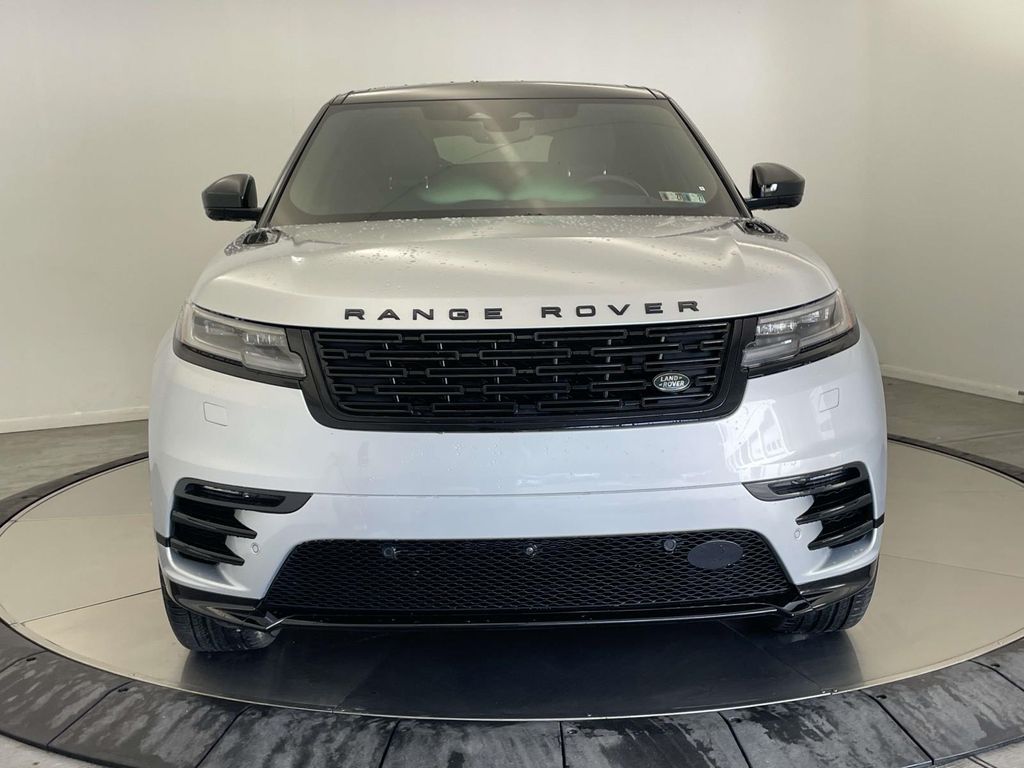 2025 Land Rover Range Rover Velar Dynamic SE - 9