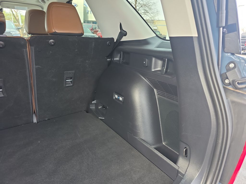 Certified Used 2025 Gray Ford Outer Banks image 13