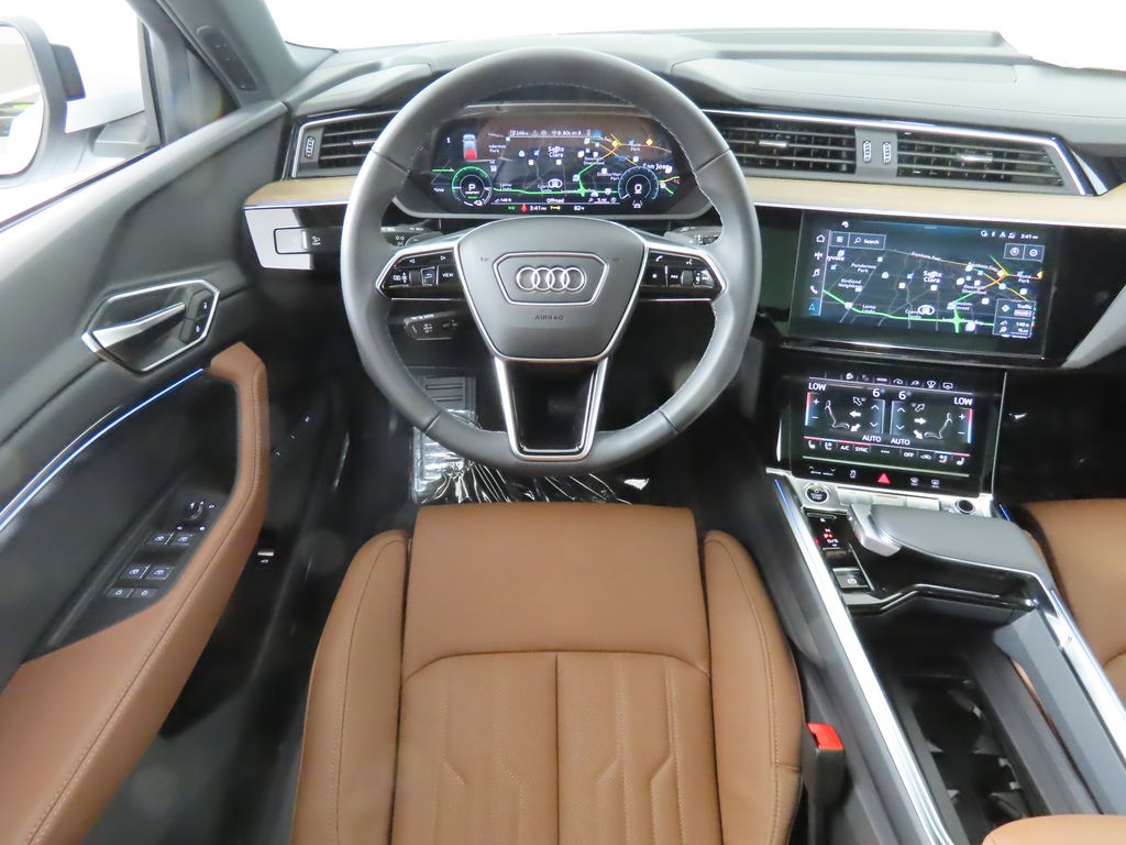 2024 Audi Q8 e-tron  11