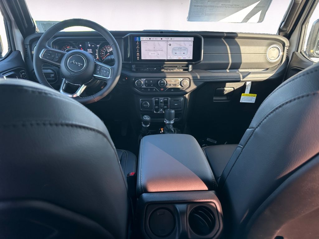 2025 Jeep Wrangler 4-Door Sahara - Photo 10