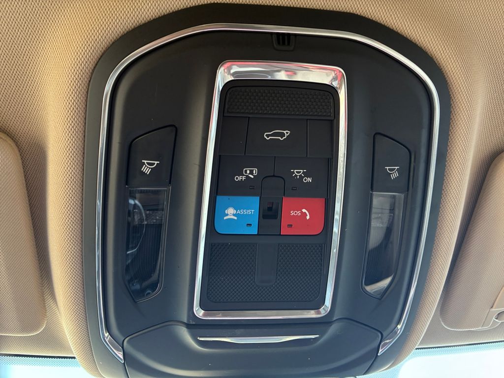 Used Car 2022 Jeep Grand Cherokee L  Limited For Sale Under $25,000 In Austin, Texas